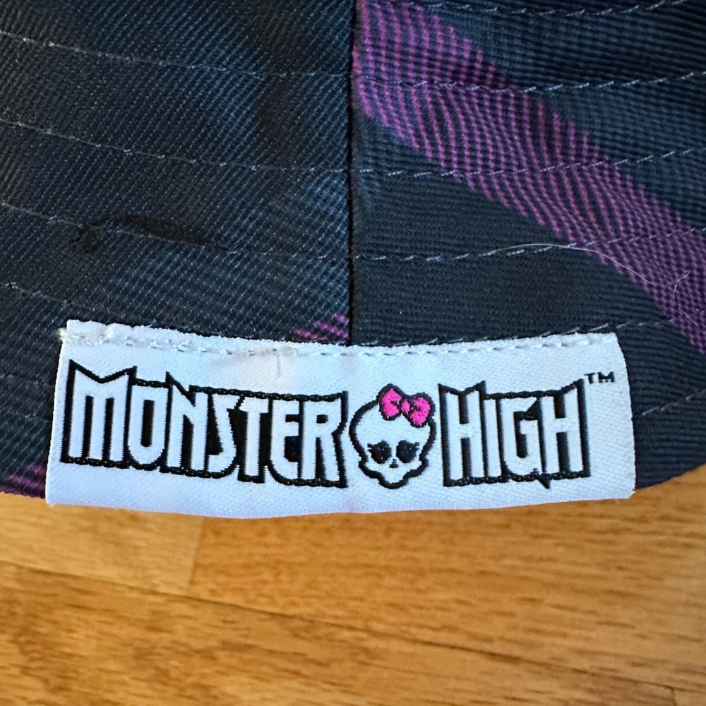 Monster High Plaid Skullette Bucket Hat - Picture 4 of 11